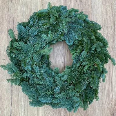 Adventskranz, Nobilistanne, rund gebunden, ca. 35 cm Ø