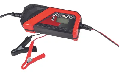 DIAMOND CAR Diamond Car Intelligentes Batterie-Ladegerät 6/12V, 4 A