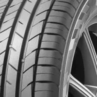 Ecsta HS52 215/45 R17 91W