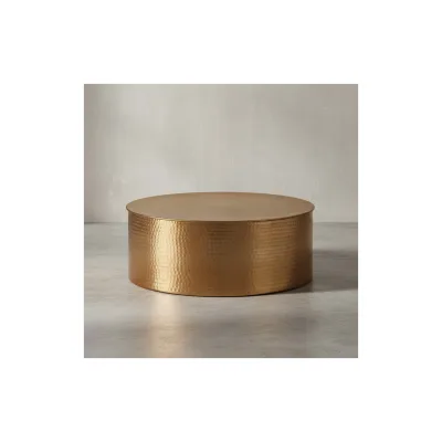KADIMA DESIGN Couchtisch ENNS: Orientalisch, Hammerschlagstruktur, Aluminium, großzügige Ablage