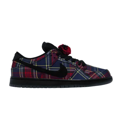 Nardwuar x Nike Dunk Low SB Tam O Shanter Hat