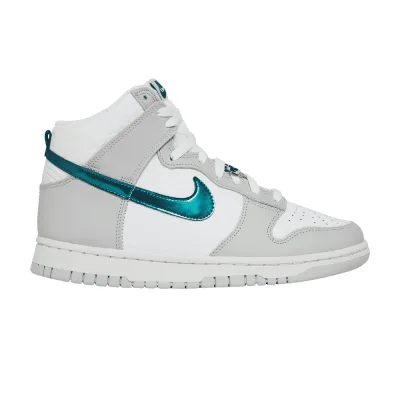 Nike Wmns Dunk High FLS