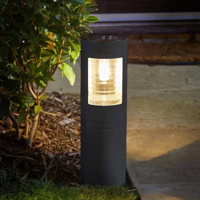 Solar-Poller „Vestal“ in Schwarz aus Metall/Glas mit 30 Lumen, Maße 46 x 10 cm