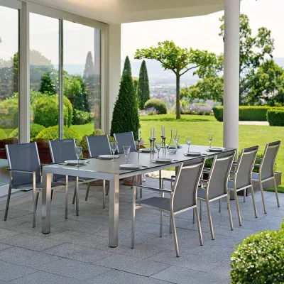 Stern 8x Stapelsessel Cardiff Edelstahl Textilenbezug silbergrau mit Ausziehtisch 214/294x100 cm Tischplatte Stone light
