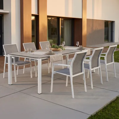 Stern KARI Aluminium Set 7-teilig Kari Aluminium weiß mit 6 Stapelsesseln und einem Tisch Penta 220x100 cm Vintage stone