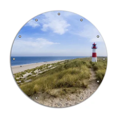 Wallario Gartenposter ca. 60 x 90 cm Am Strand von Sylt  Leuchtturm auf der Düne  Panorama