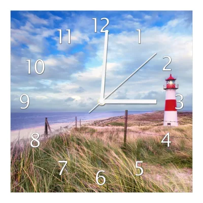 Wallario Uhr 20 x 20 cm, weiße Zeiger Leuchtturm am Strand von Sylt