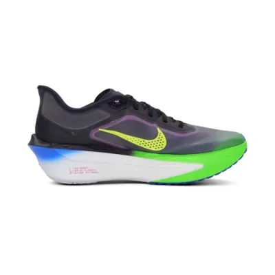 Zoom Fly  .0